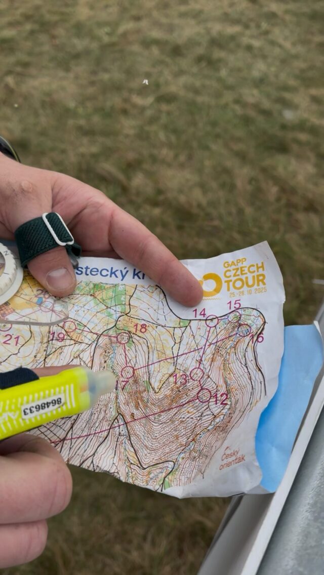 Né vždycky závod dopadne podle představ!🤭😁 @tomas_krivda v Krušných horách vyzvídal, jaké mají závodnici před startem ambice🏃‍♂️👀