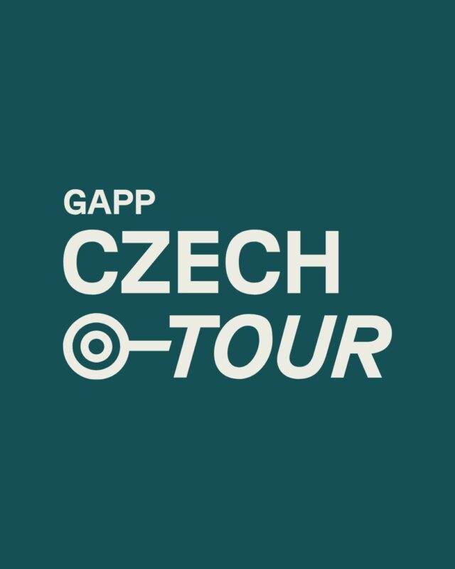 Jsme jedna rodina, jsme Český orienťák a proto se oblékáme do nového, abychom ladili s parťáky a oni s námi 🫡. 

Společně teď směřujeme k @wcup_czechia, nenechte si začátek srpna ve Vyšším Brodě uniknout!