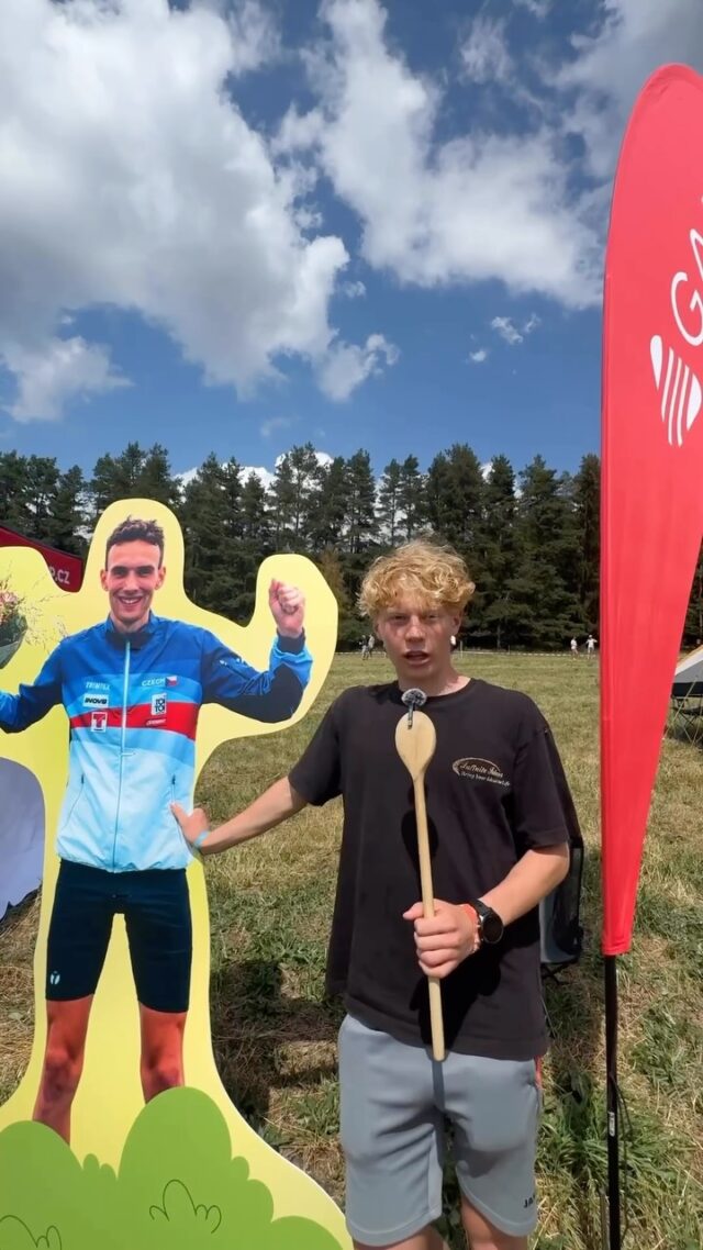 Co myslíš Ty?😁 Doprovázelo Czech O-Tour světák, nebo světák Czech O-Tour?!🤭
